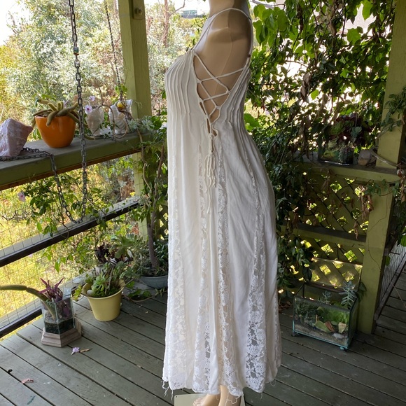 flowy lace maxi dress